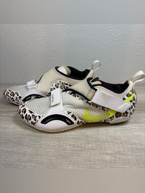 Nike SuperRep Indoor Cycle Shoes White Cheetah  CJ0775 177 Women's Size 10.5.